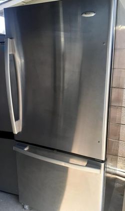 Whirlpool Bottom Freezer Stainless Steel Refrigerator Fridge
