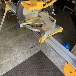 DeWalt Miter Saw w/Stand