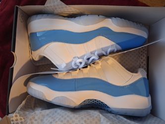 Jordan 11 retro low unc size 9.5