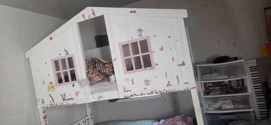 Bunk bed