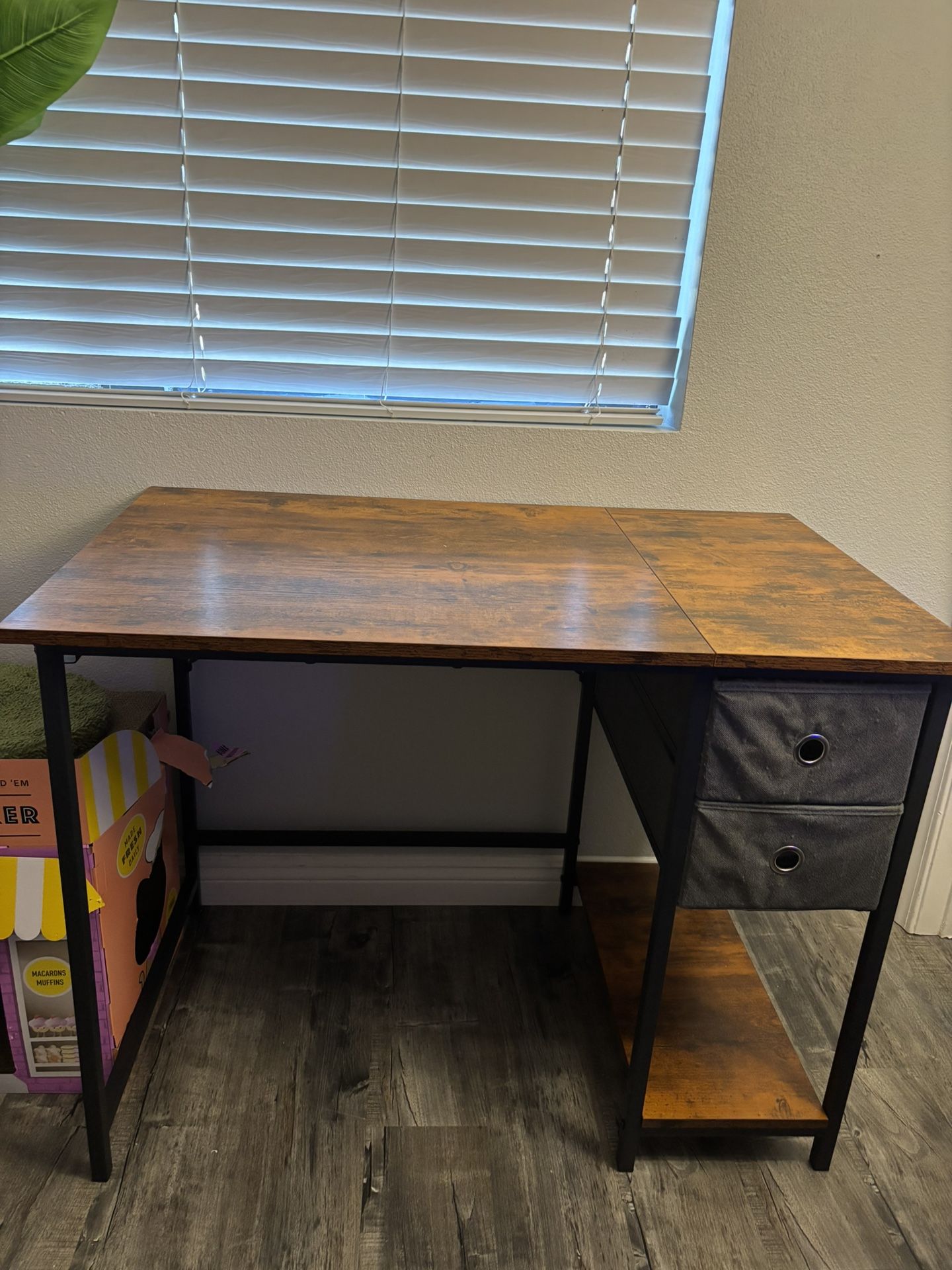40 Inch Desk 