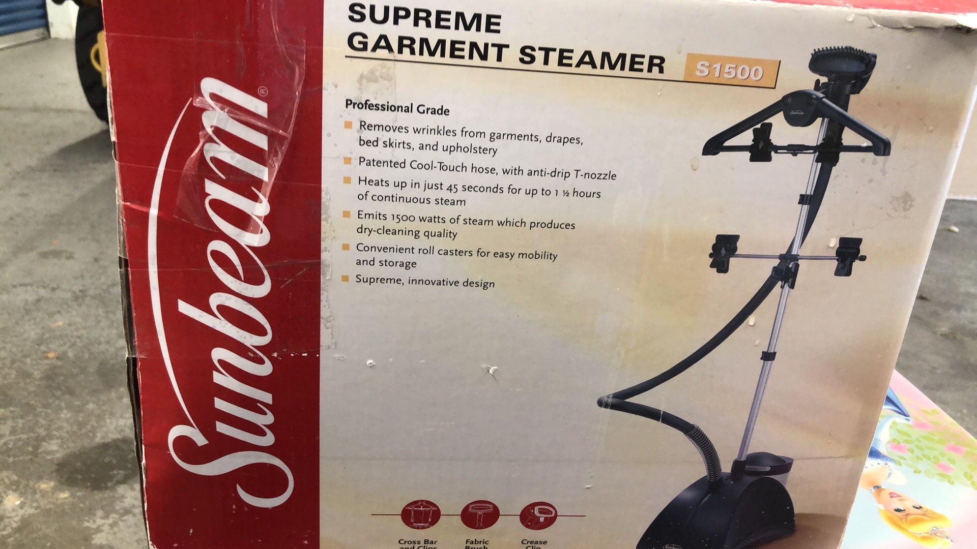 Sunbeam Super garment steamer is 1500 brand new in the box