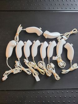Nintendo wii video game OEM white numchucks controller