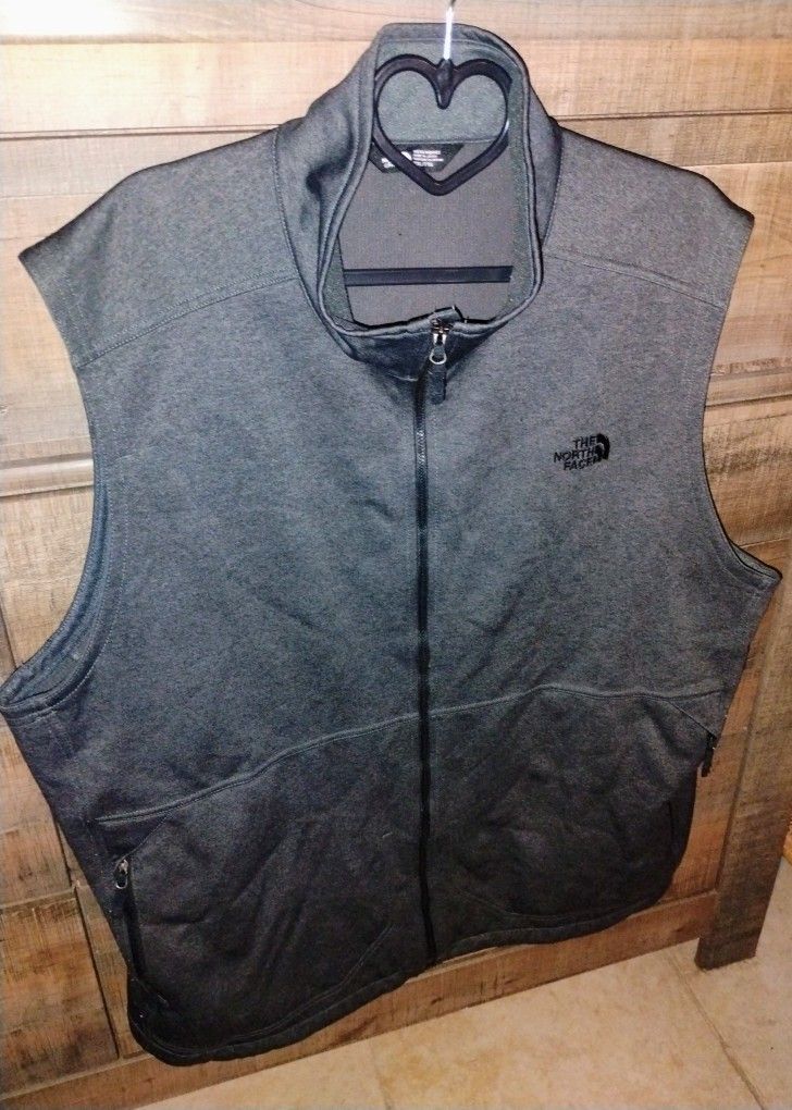 FIRM IN MERCED‼️THE NORTHFACE MENS SIZE XXL