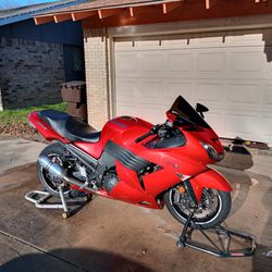 2010 Kawasaki ZX14 Like New