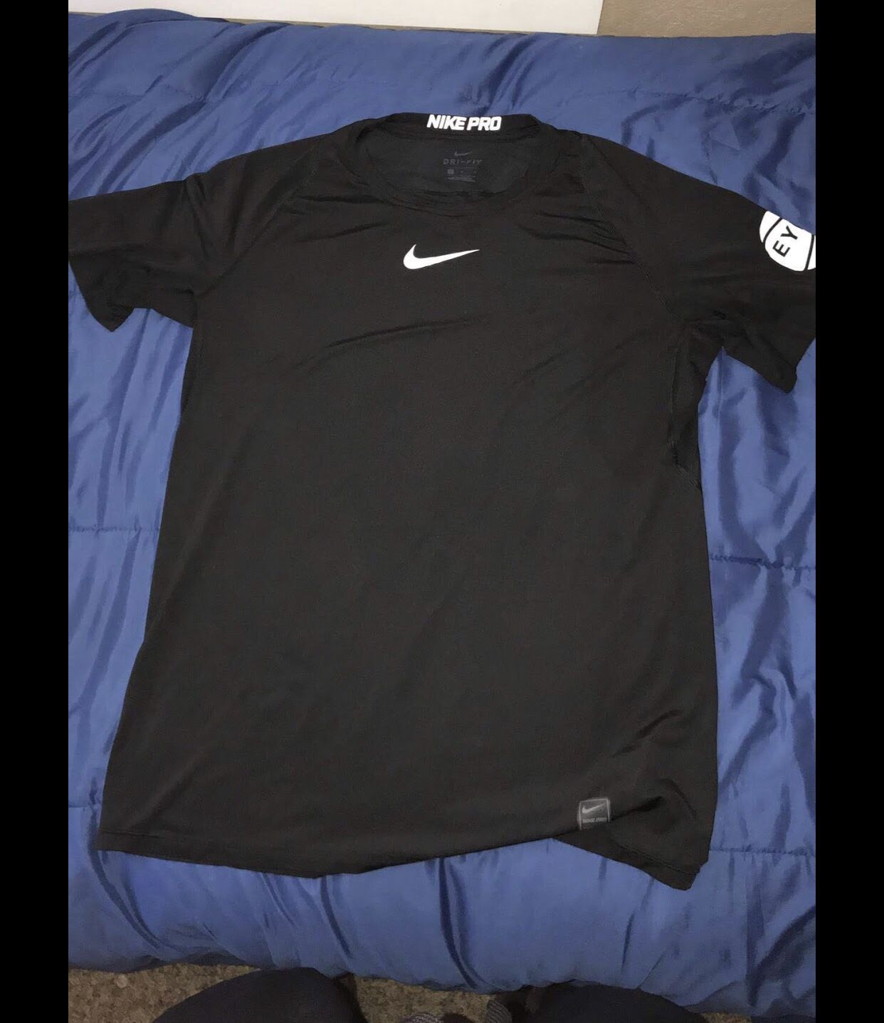 Nike EYBL slim fit compression shirt (large) for Sale in Los Angeles ...