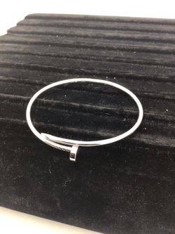 Nail Design 18k White Gold Bangle Bracelet