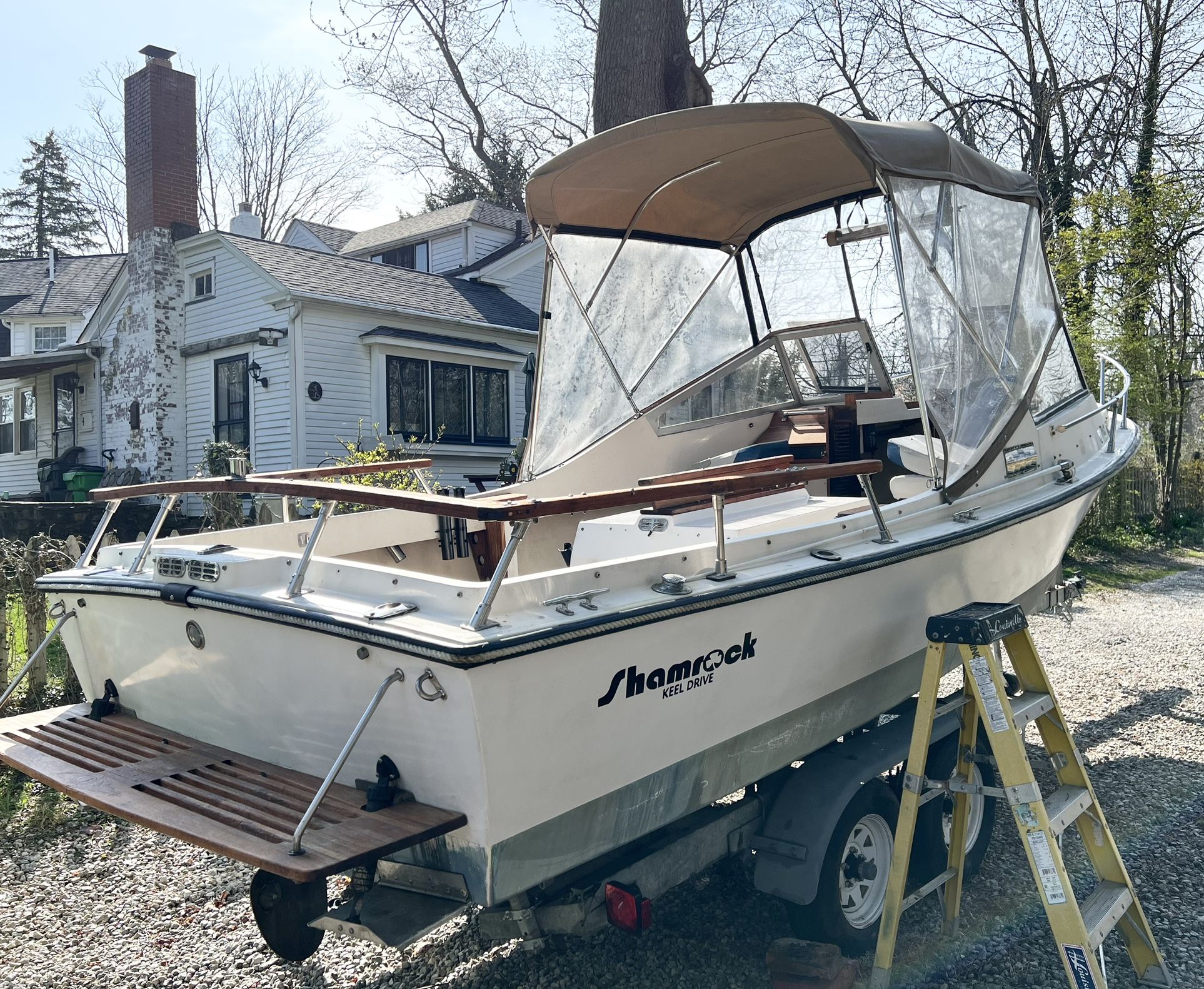 1981 Shamrock 21’ Walk-Thru
