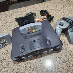 N64 With 2 Games One Control 