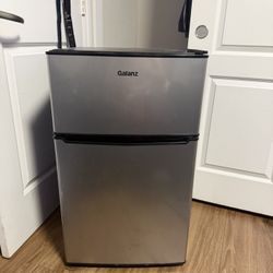 Galanz Mini Fridge 3.1