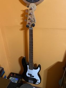 Fender Squier P-Bass + Fender Bass Amp