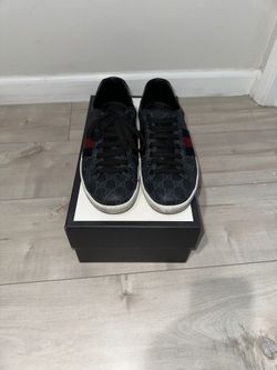 Gucci Men's Black and Red Patterned Sneakers