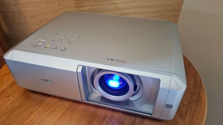 Sany HD Video Projector