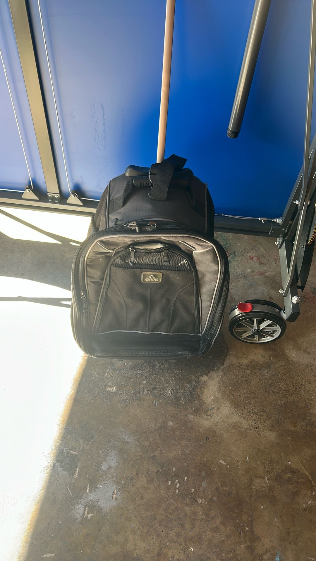 Adidas Backpack With Wheels And Can Be Carry On With 4 Compartments