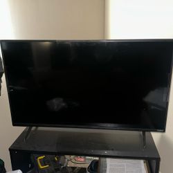 40 Inch VIZIO TV