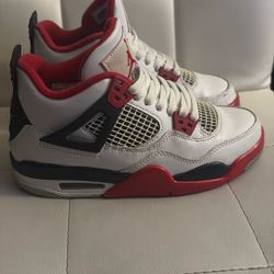 Fire Red Jordan 4