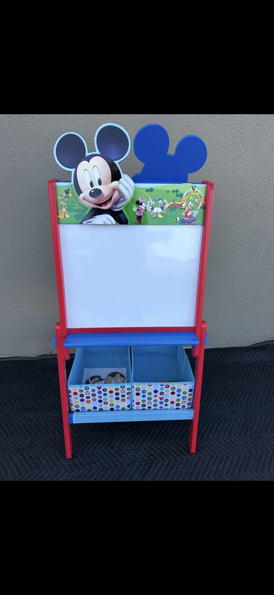 Easel/ Mickey Mouse Easel/ Art/ school/ whiteboard/ chalkboard/ Disney/ toys/ New