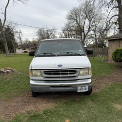 1997 Ford E-150