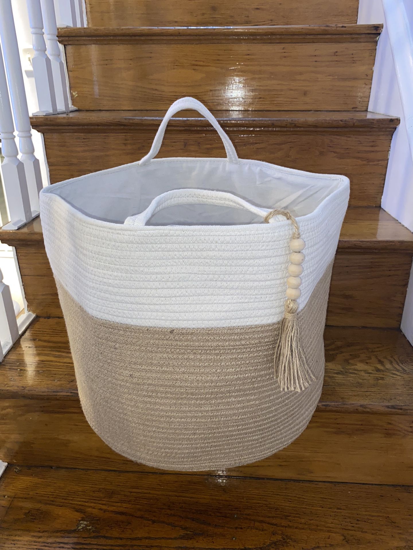 Woven storage basket