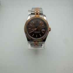 Two-Tone Watch with Brown Dial and Date Window