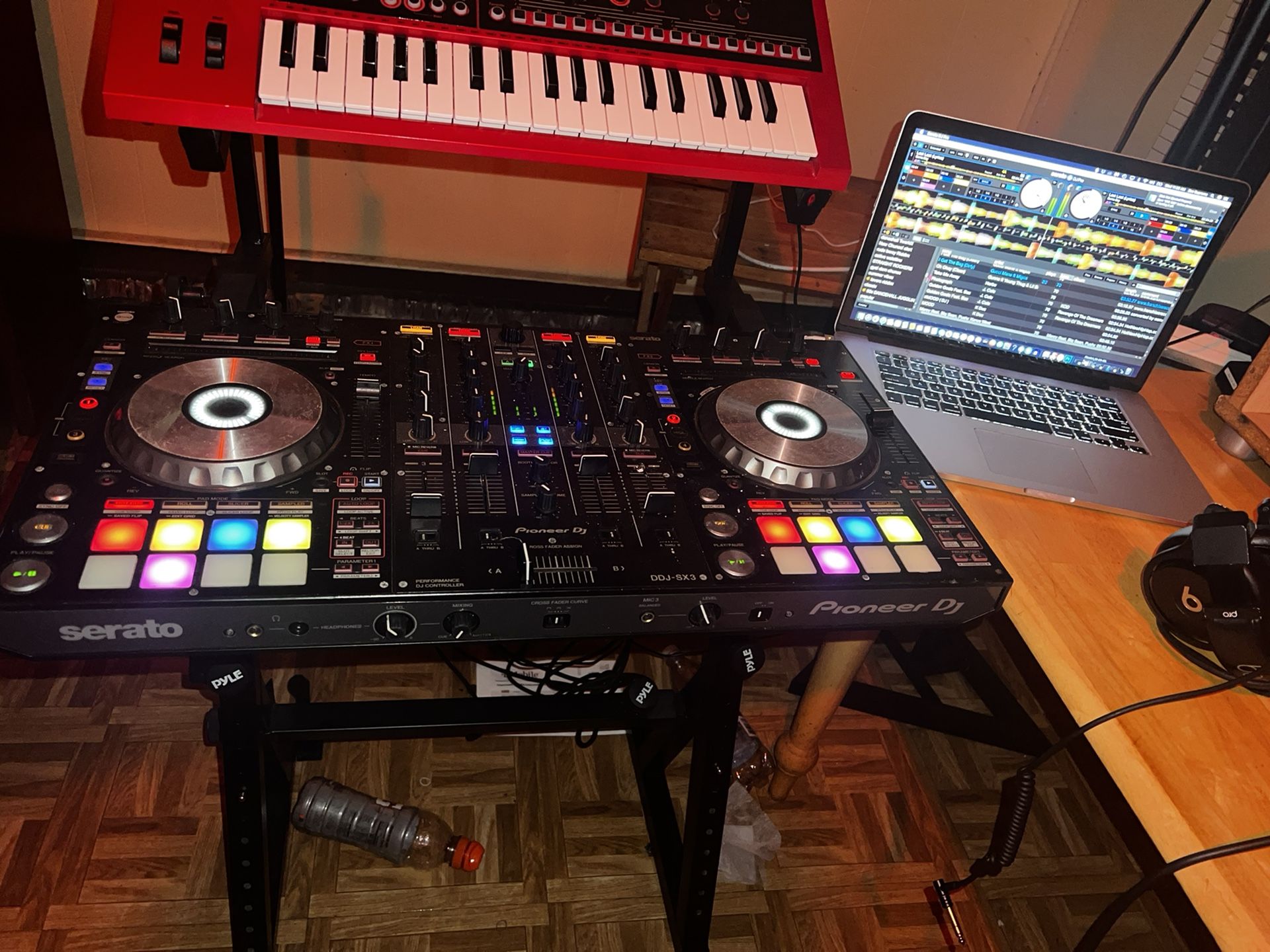 Pioneer DJ Ddj SX3 (Great condition and price !)