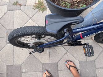 Co-op REV 20 6-SP Kids' Bike