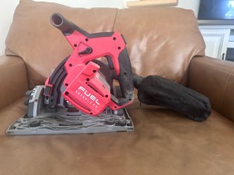 Milwaukee M18 FUEL 6-1/2” Plunge Track Saw (2831-20) – Bare Tool