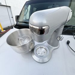 Cuisinart Stand Mixer 5.5 Quart