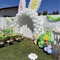 Easter Balloon Set Up