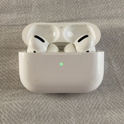 Apple Air Pods Pro 3rd Gen Mint Condition Headphones 🎧 