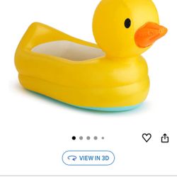 Munchkin Duck Inflatable Baby Bathtub