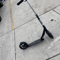 MICRO ROCKET SCOOTER