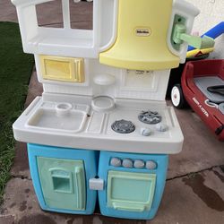 FREE Fisher Price Kitchen