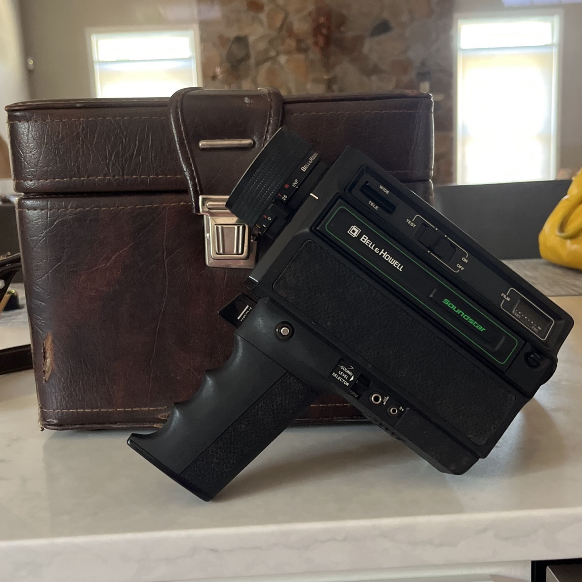 Bell & Howell Sound star Filmsonic XL