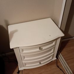 Dresser Nite stand And Wall Unit 250 For Everything Almost New Only Had For 6 Months 