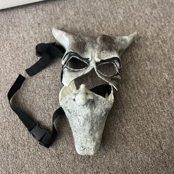 The grabber mask from the black phone (strap broken)