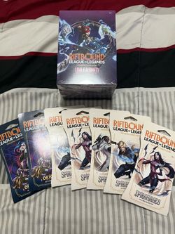 Riftbound  sleeves and unleash vault box