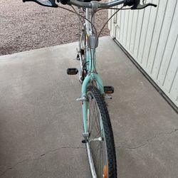 Montreal X Press Peupeot