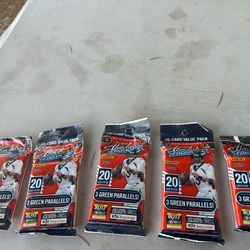 FOOTBALL 3 GREEN PARALLELS - Cards Collectible All For $40 