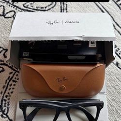 Ai Glasses META Rayban Wayfarer Transition Glasses,In Mint  CONDITION 