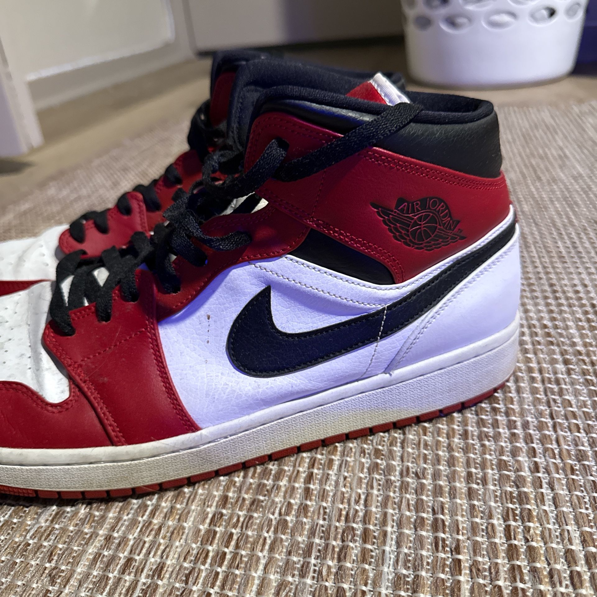 Jordan 1’s Chicago Size 14 