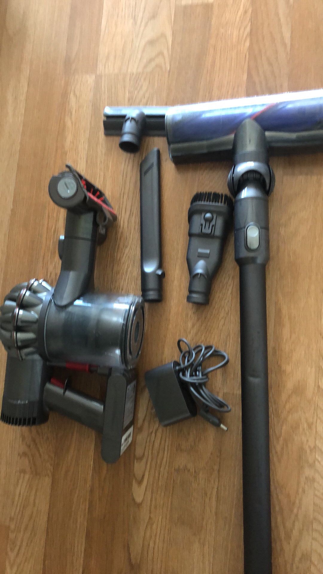 Dyson Vacuum Cleaner Cordless With Accessories Tested Working Perfect Excellent Condition Ready To Clean Up 