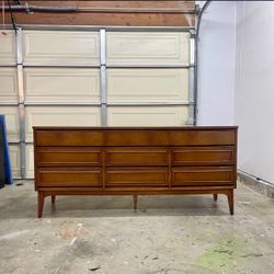 Vintage Beautiful 1960 MCM Mid Century Modern Dresser credenza with 9 drawer organizer tv stand 