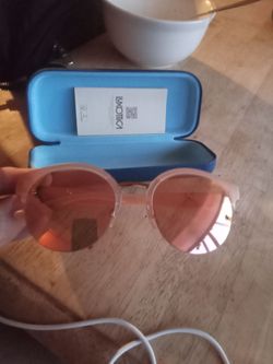 Authentic ladies BURBERRY Sunglasses