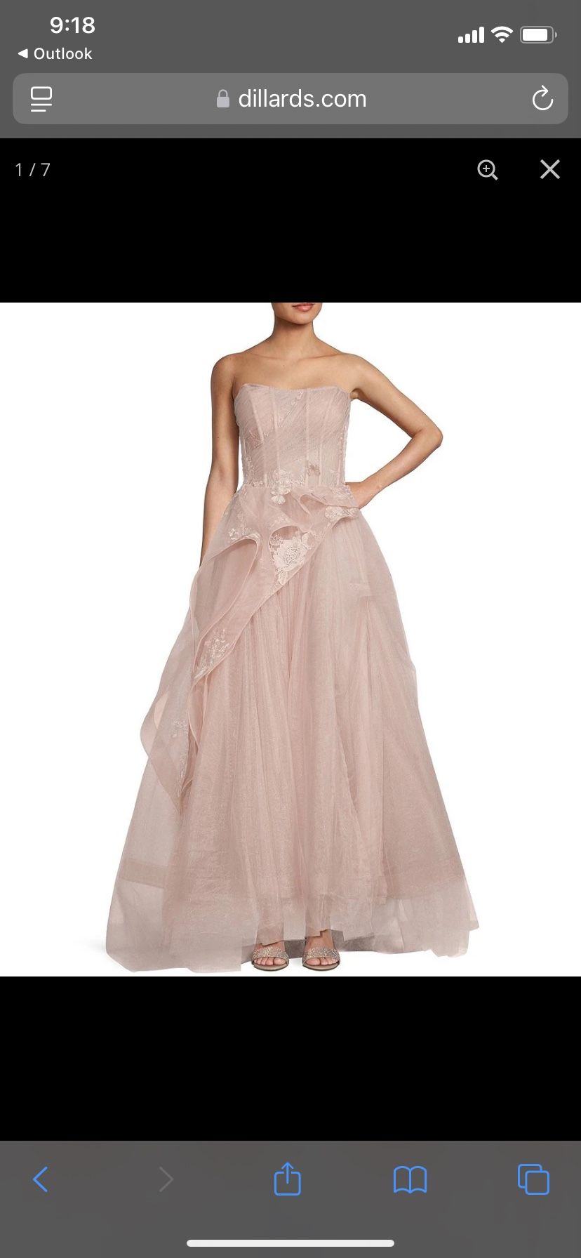 Dress/Gown
