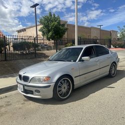 2004 BMW 330i