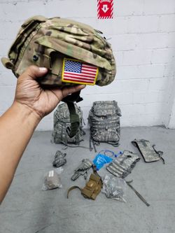 $250. Military accessories Lot. NOT selling separately. Miami 33130. 

The pair bags 🎒 aren't NOT backpacks.. don't have straps...