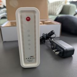 Surfboard Arris SB6141 Modem