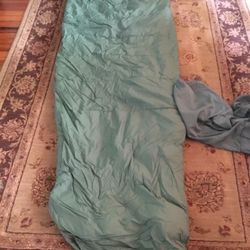 SLEEPING BAG(GERRY)-10.00–PORT JEFFERSON 