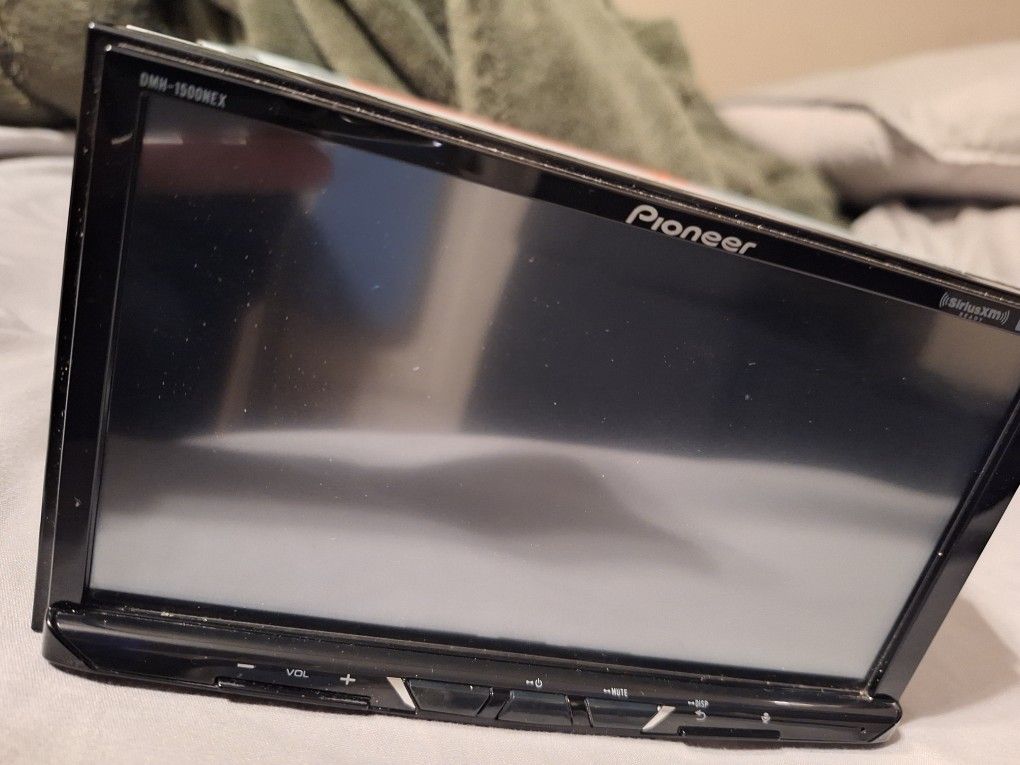 Pioneer Dmh-1500nex 